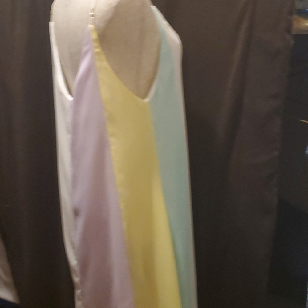 Dress - Picture 3 of 5